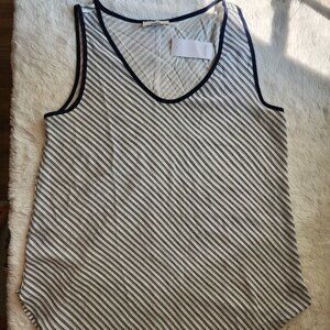 NWT Loft  Swing Tank